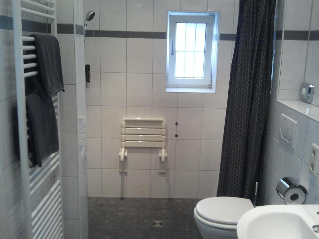 Mary'S Ferienwohnung Kevelaer Habitación foto